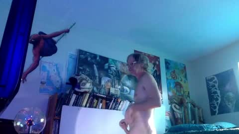 Bottomboo7 online show from April 18, 12:42 pm