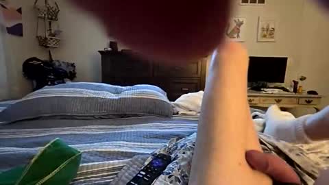 bottomtoy2222 online show from April 23, 10:47 am