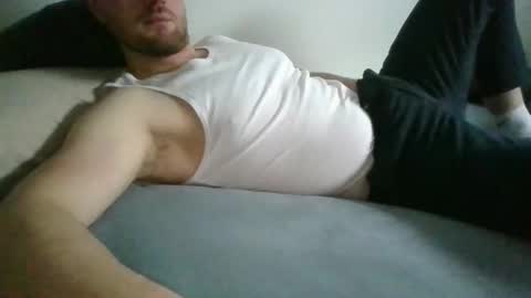 Snapshot of bottomtsinner chatting on October 21, 2:51 pm bottomtsinner online show from October 21, 2:51 pm