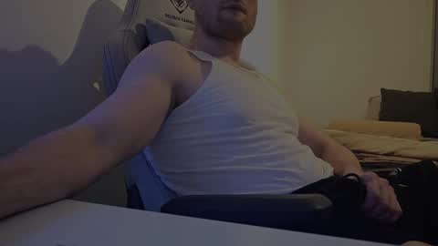 bottomtsinner online show from February 7, 10:13 pm