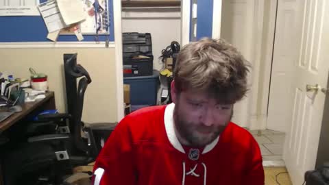 bouch1986 online show from December 5, 12:30 am