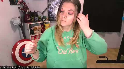 Snapshot of bouncinbooty chatting on March 11, 2:29 pm Pumpkin Butt online show from March 11, 2:29 pm