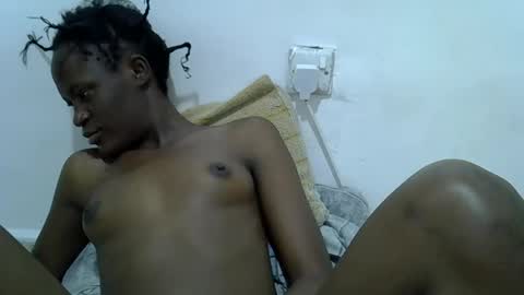 bouncy_vee online show from March 22, 1:36 pm