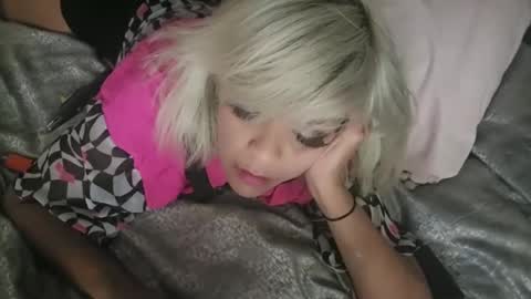 bouncybronze online show from September 27, 7:30 pm