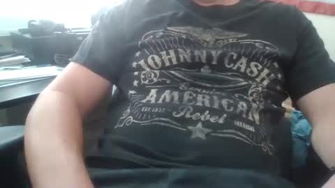 Snapshot of bourbonman144 chatting on September 29, 8:46 pm bourbonman144 online show from September 29, 8:46 pm