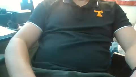 Snapshot of bourbonman144 chatting on October 10, 6:29 pm bourbonman144 online show from October 10, 6:29 pm