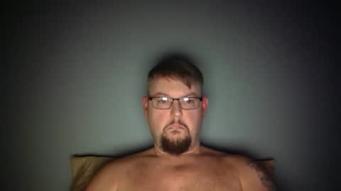 bowtieguy84 online show from December 18, 3:01 am