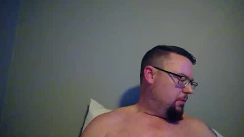 bowtieguy84 online show from March 16, 2:06 am