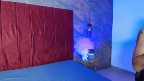 B O X I N G L O V E R S  online show from February 21, 11:55 am