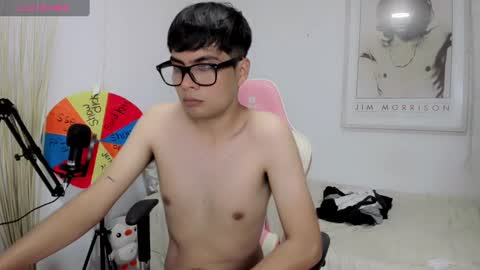 Snapshot of boy_andy__ chatting on December 27, 7:24 pm Aaron online show from December 27, 7:24 pm