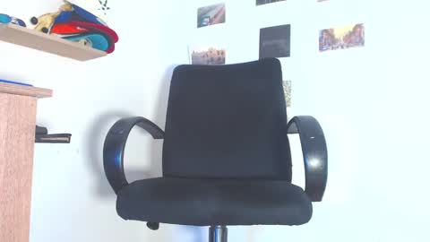 boy_master5 online show from February 6, 11:21 am