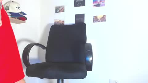 boy_master5 online show from February 20, 10:48 am
