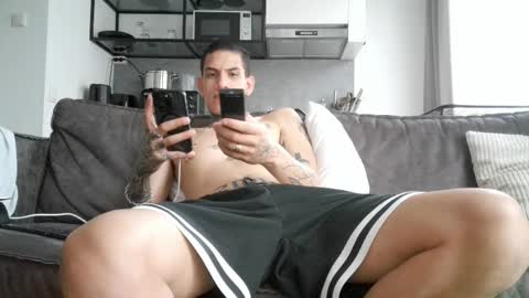 Snapshot of boy_master5 chatting on June 5, 6:52 am boy_master5 online show from June 5, 6:52 am