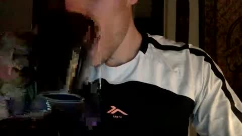 boybcn94 online show from April 18, 7:18 pm