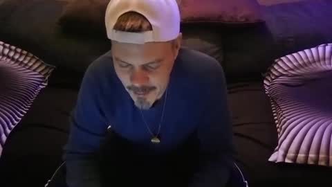 Snapshot of boyblond36 chatting on February 6, 7:56 am Slutty Stud online show from February 6, 7:56 am