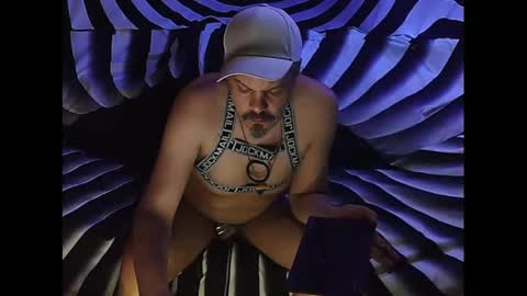 Snapshot of boyblond36 chatting on February 16, 9:59 am Slutty Stud online show from February 16, 9:59 am