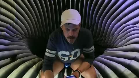 Snapshot of boyblond36 chatting on March 4, 6:26 am Slutty Stud online show from March 4, 6:26 am