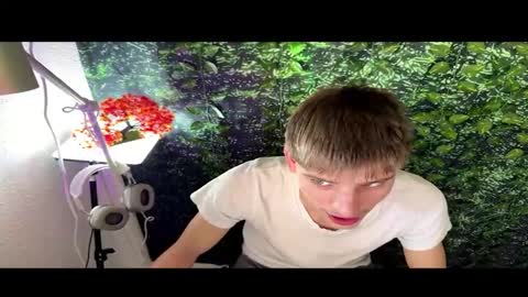 boyblondhetero online show from February 21, 3:02 pm