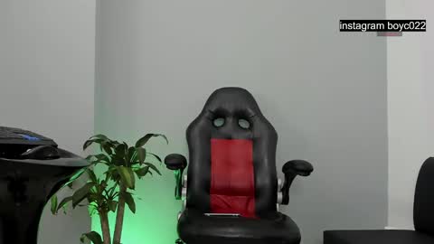 boyc02_ online show from December 27, 4:04 am