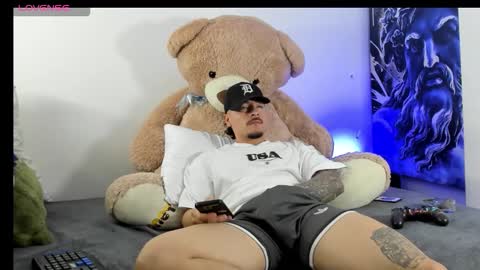 boyc02_ online show from January 11, 5:40 pm