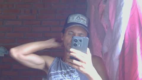 Snapshot of boycumlatino21 chatting on April 18, 6:34 pm Boy online show from April 18, 6:34 pm