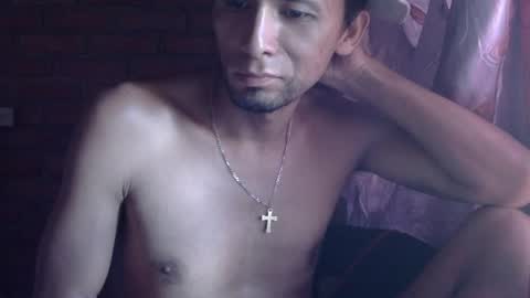 Snapshot of boycumlatino21 chatting on April 22, 6:53 pm Boy online show from April 22, 6:53 pm