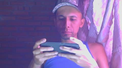 Snapshot of boycumlatino21 chatting on May 2, 2:22 pm Boy online show from May 2, 2:22 pm