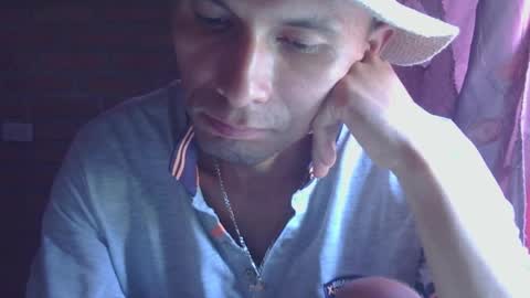 Snapshot of boycumlatino21 chatting on May 14, 6:04 pm Boy online show from May 14, 6:04 pm