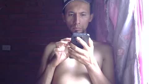 Snapshot of boycumlatino21 chatting on July 20, 4:31 pm Boy online show from July 20, 4:31 pm