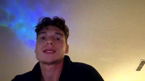 boynekstdoorr online show from October 4, 10:24 am