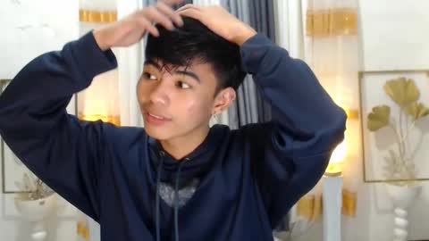 HI IM JAMES DONT FORGET GIVE ME THUMBS UP AND JOIN TO MY FANCLUB online show from December 12, 10:56 am