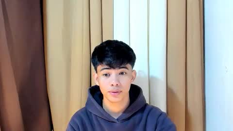 HI IM JAMES DONT FORGET GIVE ME THUMBS UP AND JOIN TO MY FANCLUB online show from April 8, 6:30 pm