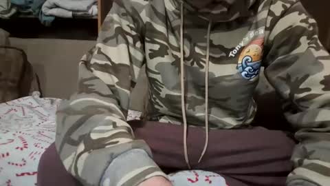 Snapshot of boypussysowet chatting on January 6, 6:22 pm smoothslutfordaddy online show from January 6, 6:22 pm