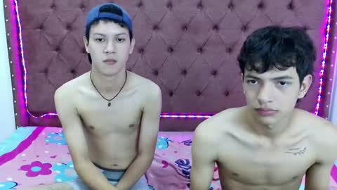 ALEX - TAYLER  -MIKE online show from December 16, 4:49 pm