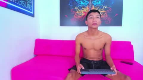 boys_twink69 online show from June 14, 6:54 pm