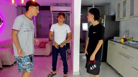 JHON  ARES  AND NEID online show from September 18, 6:04 am