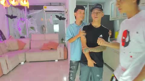 JHON  ARES  AND NEID online show from October 16, 5:19 am