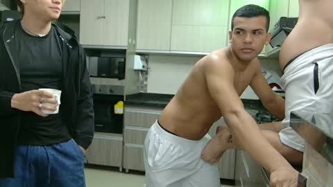 Angelo Mark Fernando Taylor online show from September 28, 11:37 am