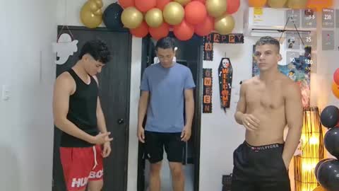 Angelo Mark Fernando Taylor online show from October 24, 11:39 am