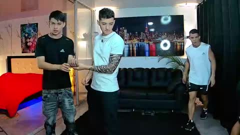 Angelo Mark Fernando Taylor online show from March 25, 11:49 am