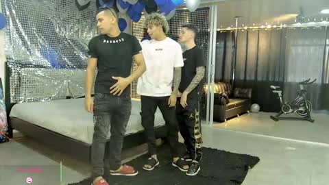 Snapshot of boysgang_sex chatting on May 14, 11:17 am Angelo Mark Fernando Taylor online show from May 14, 11:17 am