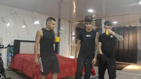 Snapshot of boysgang_sex chatting on May 27, 11:18 am Angelo Mark Fernando Taylor online show from May 27, 11:18 am