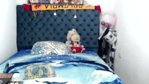 Snapshot of boyslatin493916 chatting on October 20, 7:58 pm nikky and jeik online show from October 20, 7:58 pm