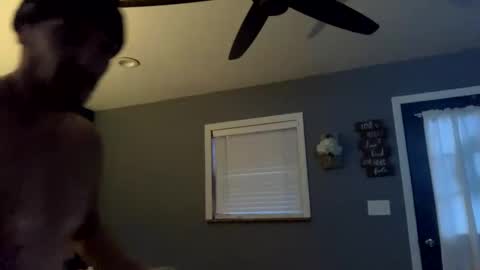 Snapshot of boytoy8969 chatting on December 11, 9:45 pm boytoy8969 online show from December 11, 9:45 pm