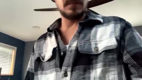 Snapshot of boytoy8969 chatting on January 3, 7:18 pm boytoy8969 online show from January 3, 7:18 pm