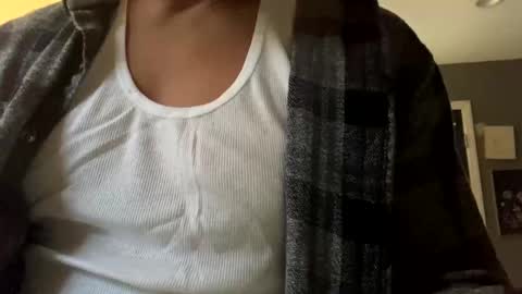 Snapshot of boytoy8969 chatting on January 7, 1:14 pm boytoy8969 online show from January 7, 1:14 pm