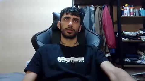 boyzinm2 online show from April 26, 10:51 pm