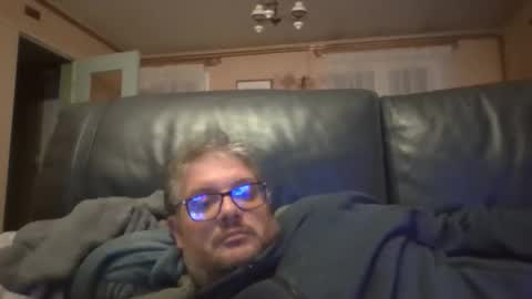 bozo81 online show from November 3, 6:09 pm