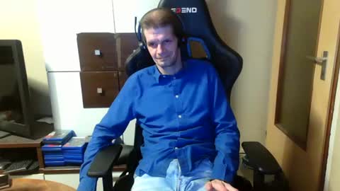 bponie1 online show from December 14, 2:12 am