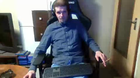 bponie1 online show from December 31, 3:34 am